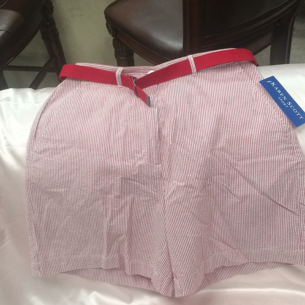 Red seersucker new shorts size8